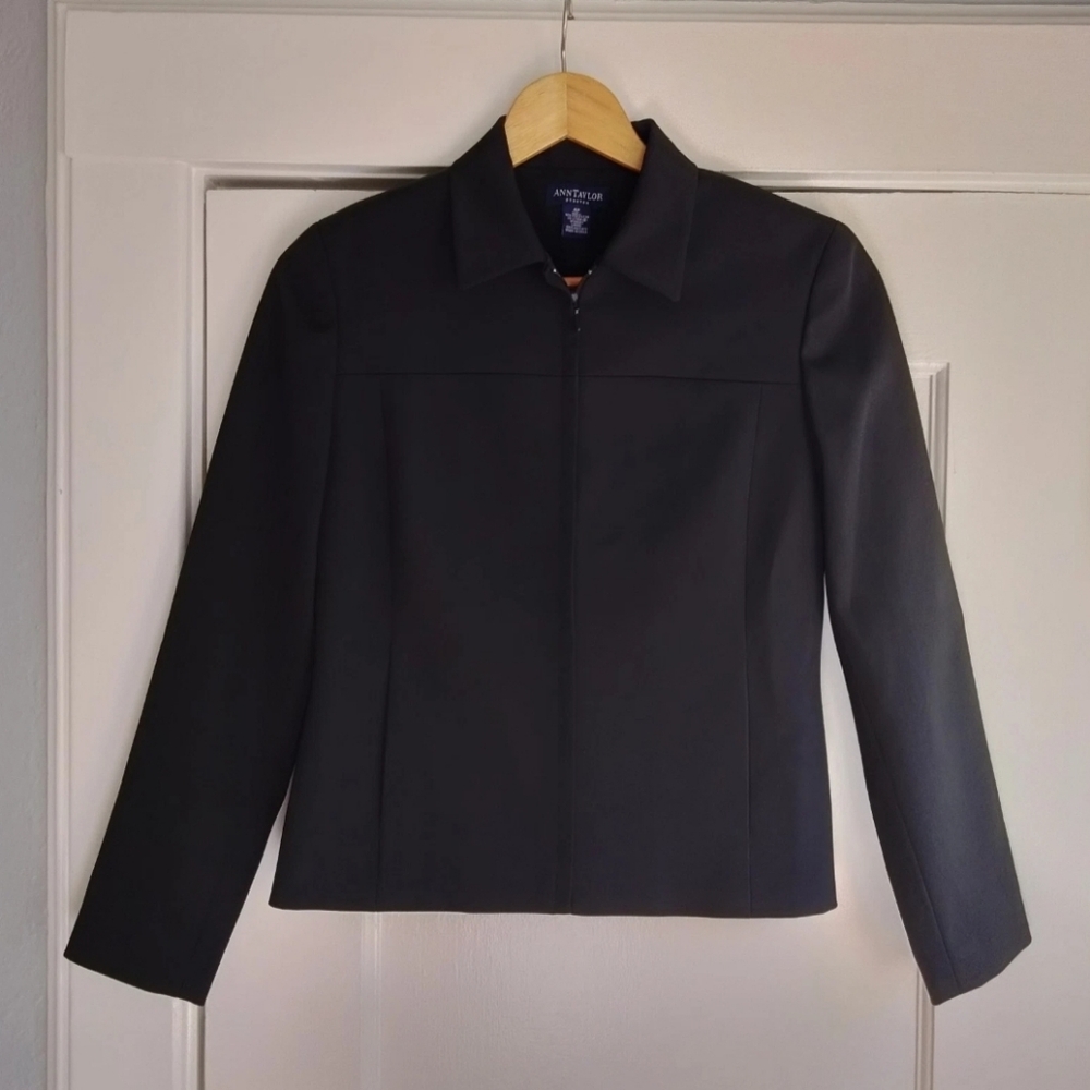 Ann Taylor Women's Size 4P Jacket Blazer Full Zip Stretch Lined Black Petites